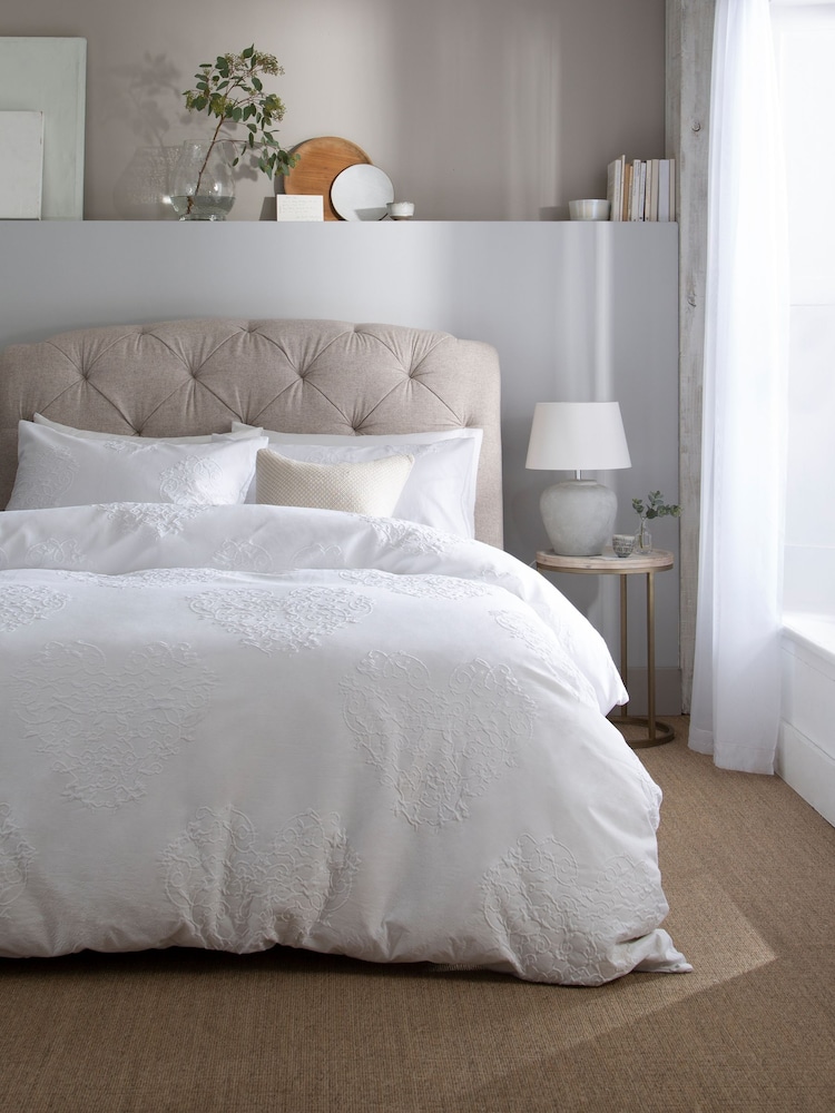 White Heart Embossed Duvet Cover and Pillowcase Set - Image 2 of 5