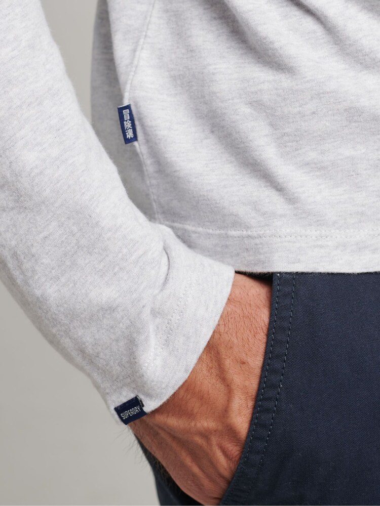 Hellgrau - Superdry Langärmeliges Top mit gesticktem Vintage-Logo - Bild 4 von 4