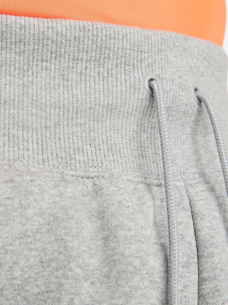 Nike Dark Grey Heather Sportswear Phoenix Fleece High-Waisted Loose Shorts - Image 6 of 7