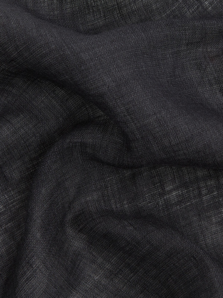Reiss Navy Piazza Linen Plain Pocket Square - Image 5 of 5