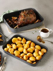 Lakeland Pewter Grey Hard Anodised Shallow Roasting Tin - Image 1 of 2