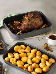 Lakeland Pewter Grey Hard Anodised Deep Roasting Tin - Image 1 of 2