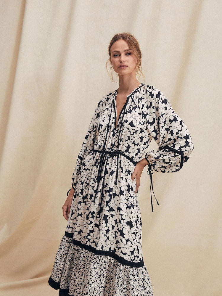 Black/White Floral Piping Detail Midi Dress - Image 1 of 5