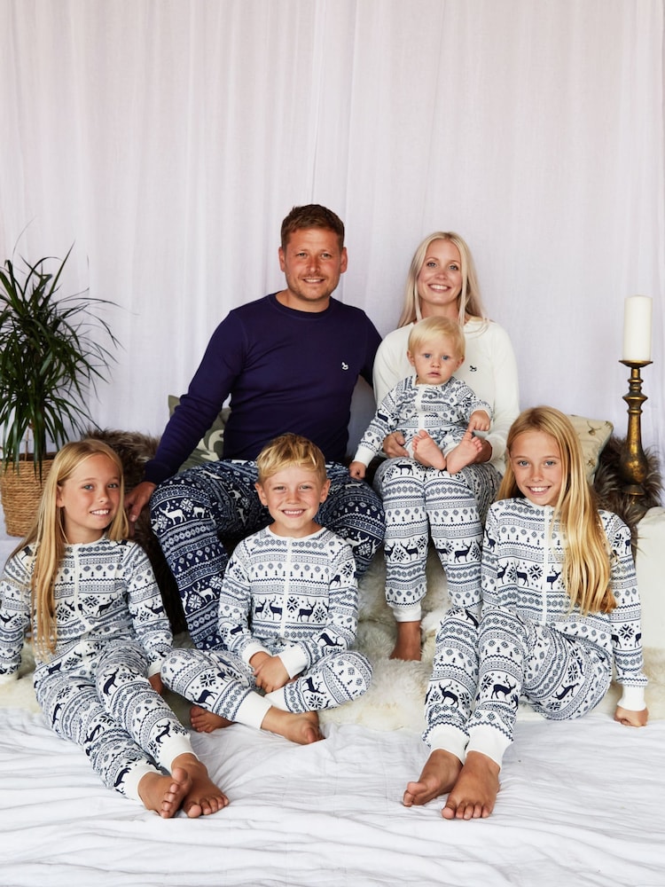 The Little Tailor Mens Reindeer Christmas Fair Isle Pattern Pyjamas - Image 3 of 5