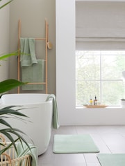 Catherine Lansfield 6 Piece Green Anti-Bacterial Towel Bale - Image 5 of 5