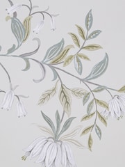 Laura Ashley Green Parterre set of 3 Framed Canvases - Image 4 of 4