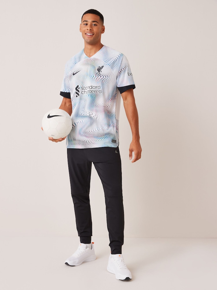 Nike White Blank Liverpool FC 22/23 Stadium Away Shirt - Image 3 of 12