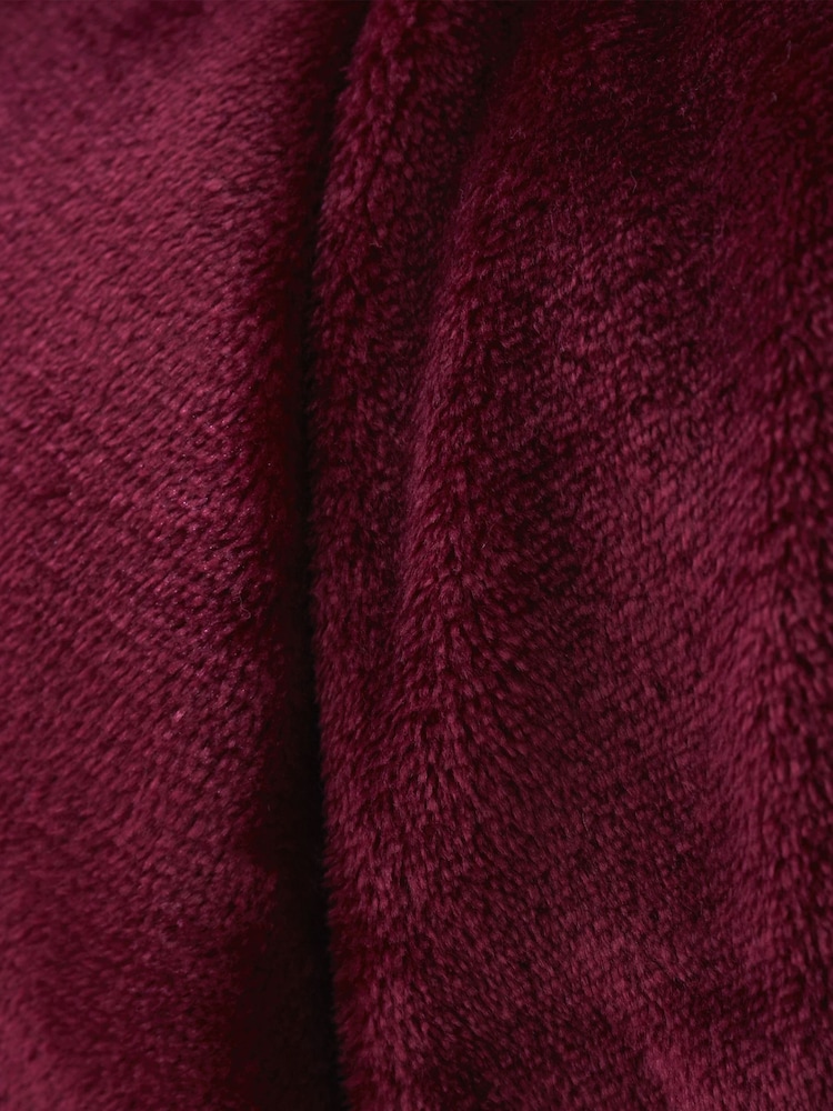 Catherine Lansfield Burgundy Red Raschel Velvet Touch Plush Extra Large Throw - Image 2 of 4