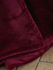 Catherine Lansfield Burgundy Red Raschel Velvet Touch Plush Extra Large Throw - Image 3 of 4