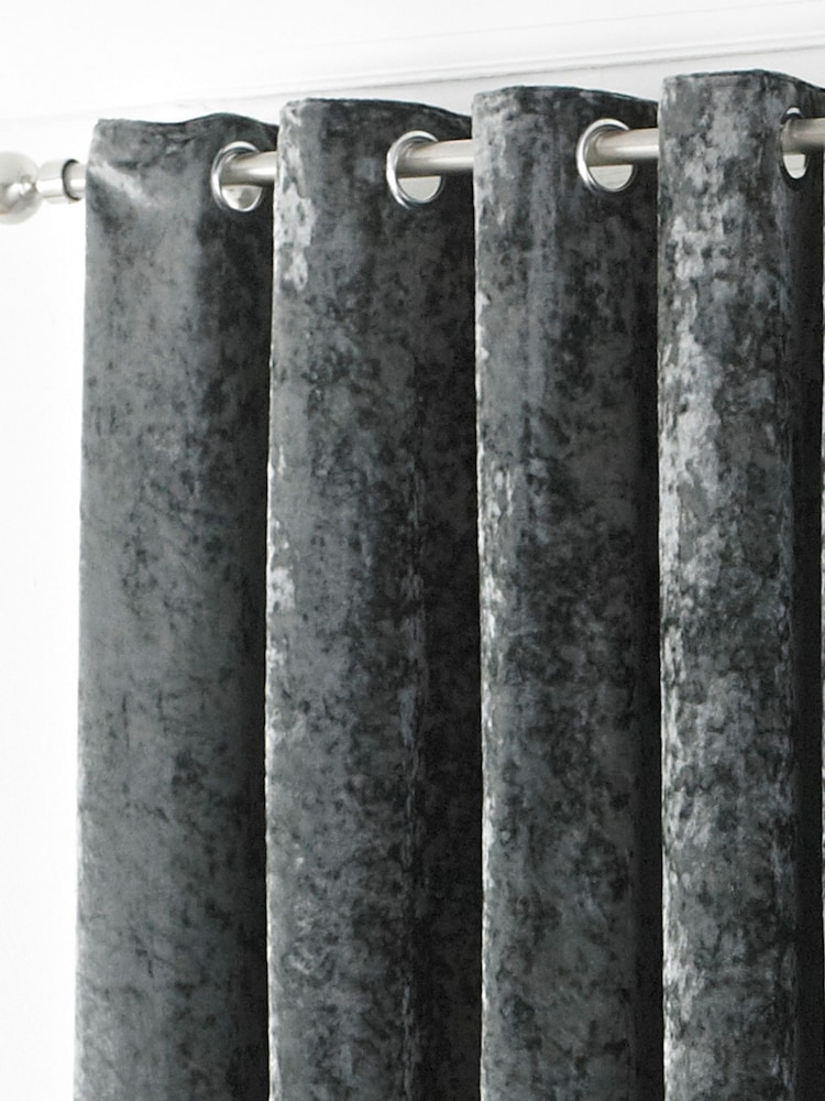 Riva Paoletti Pewter Grey Verona Crushed Velvet Eyelet Curtains - Image 2 of 4