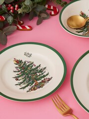 Spode Set of 4 White Christmas Tree Plates 20cm - Image 1 of 4