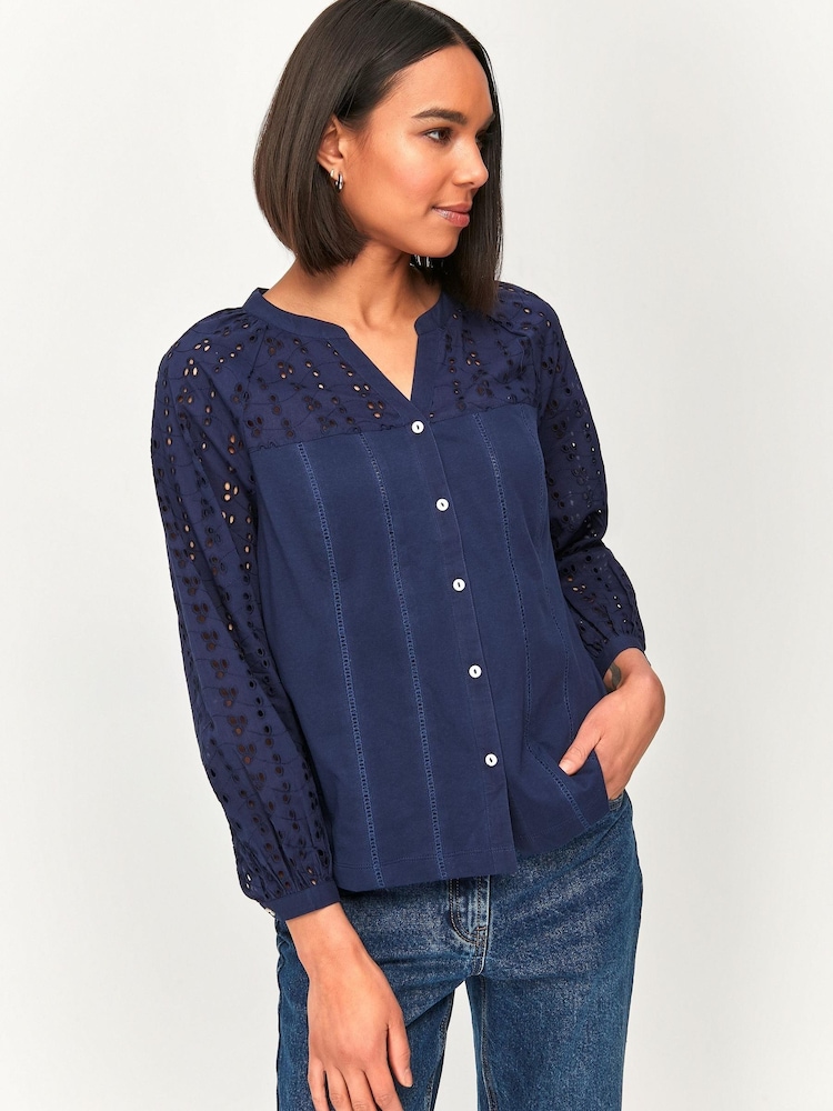 M&co Petite Hemd mit Lochstickerei, Blau - Bild 1 von 5