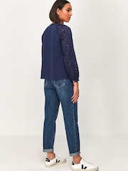 M&co Petite Hemd mit Lochstickerei, Blau - Bild 2 von 5