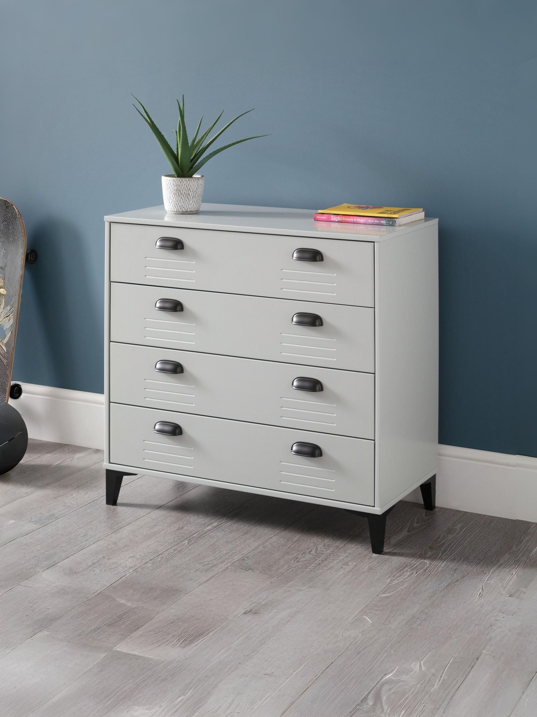 Julian Bowen Lakers 4 Drawer Locker Effect Chest of Drawers - Grey Pine/Metal - Image 5