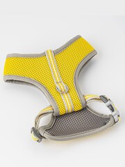 Hugo & Hudson Yellow Mesh Dog Harness - Image 3 of 4