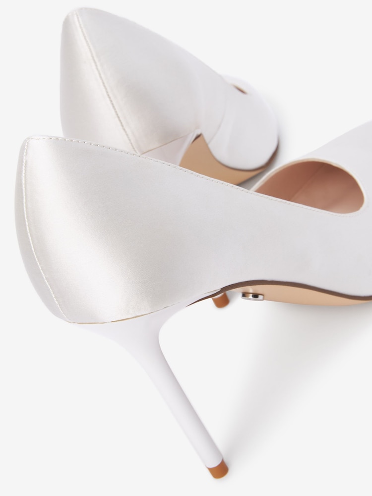 Ivory White Forever Comfort® Wedding Court Bridal Shoes - Image 9 of 9