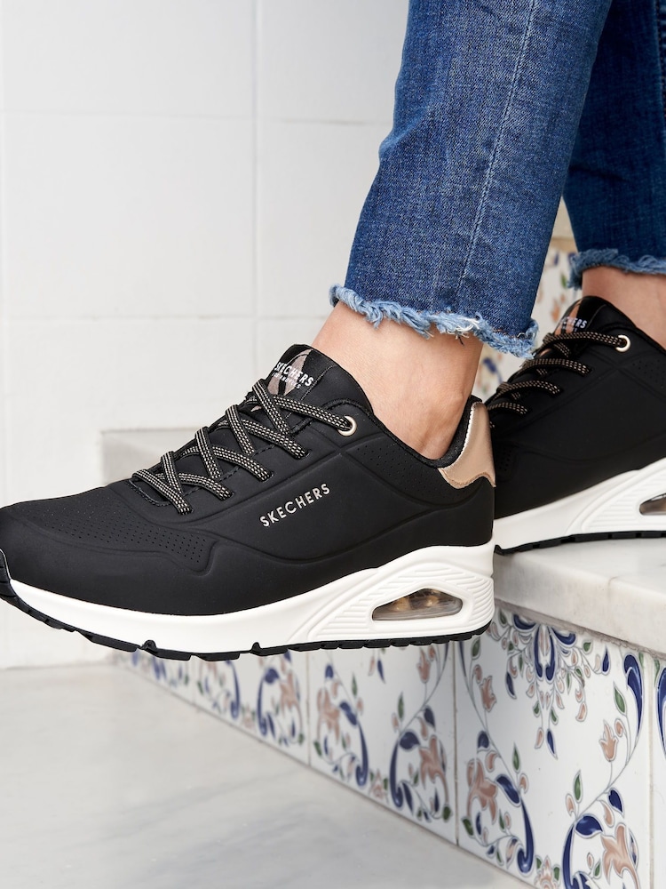 Черный - Женские кроссовки для стандартной стопы Skechers Uno - Изображение 1 из 5