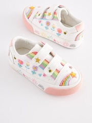 Weiß, Regenbogen, Verzierung - Turnschuhe mit Klettverschluss und verziertem Riemen - Bild 1 von 7