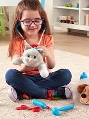 Melissa & Doug Multi Examine Treat Pet Vet Play Set - Image 6 of 12
