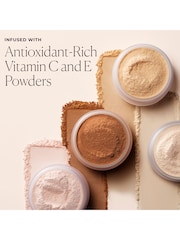 Laura Mercier Translucent Loose Setting Powder Jumbo & Puff - Image 5 of 6
