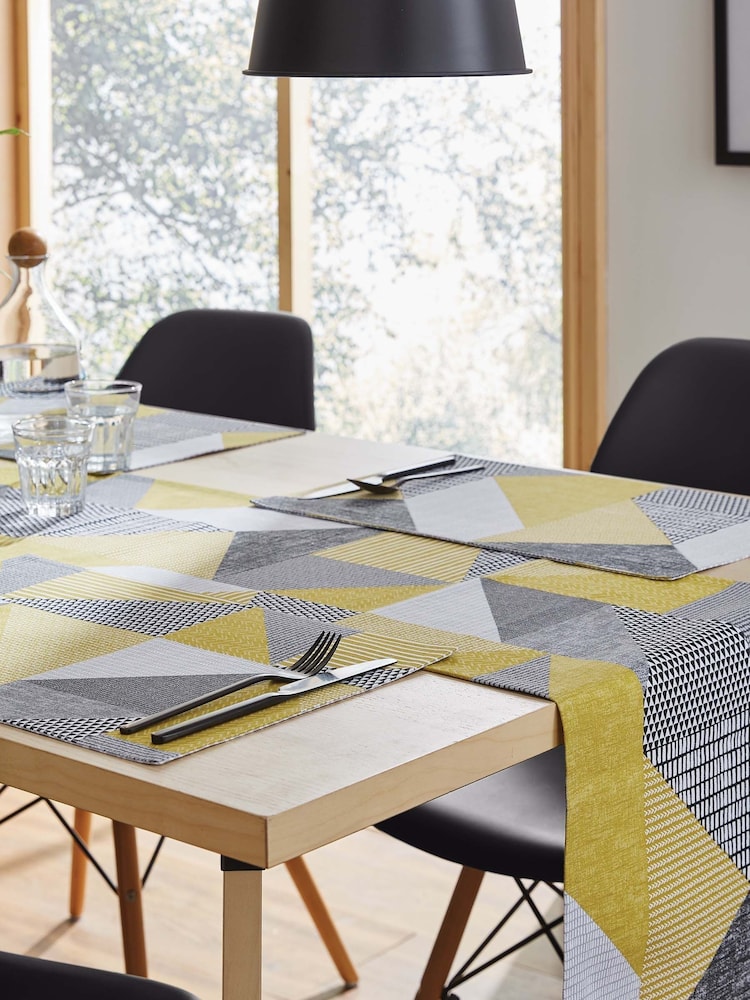 Catherine Lansfield Set of 2 Yellow Larsson Geo Wipeable 100% Cotton Placemats - Image 3 of 4