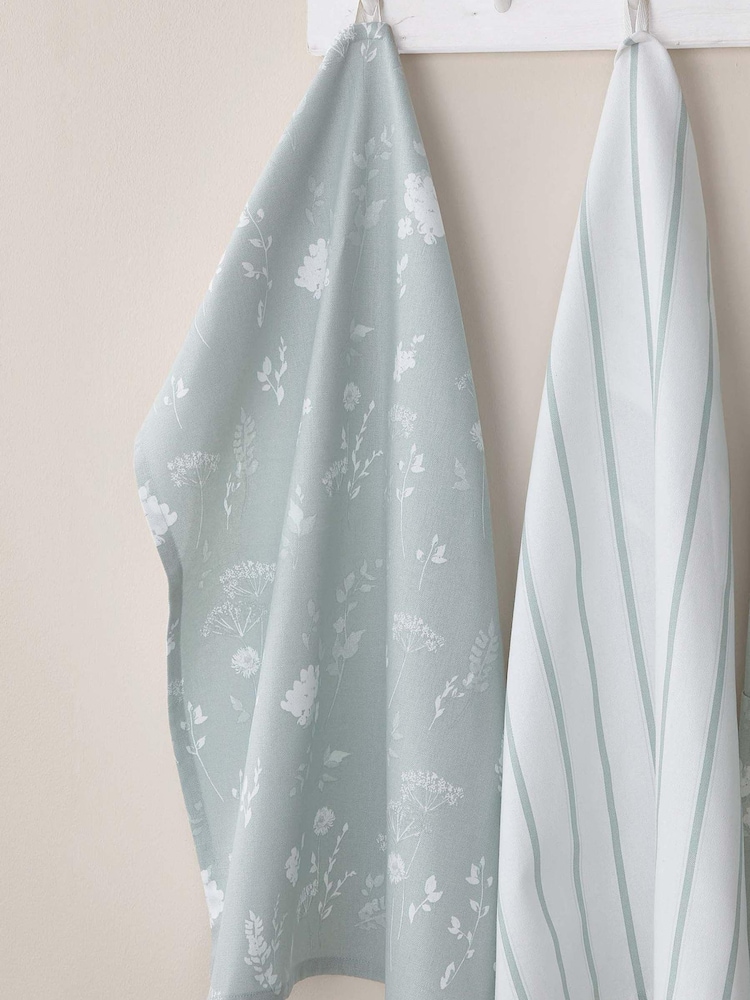 Catherine Lansfield Set of 4 Green Meadowsweet Floral 100% Cotton Tea Towels - Image 1 of 3