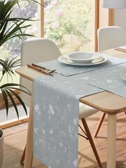 Catherine Lansfield Green Green Meadowsweet Floral 100% Cotton Table Runner - Image 2 of 3