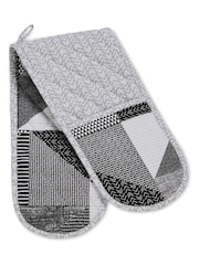 Catherine Lansfield Grey Larsson Geo Double Oven Glove - Image 2 of 3