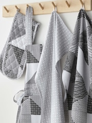 Catherine Lansfield Grey Larsson Geo Double Oven Glove - Image 3 of 3