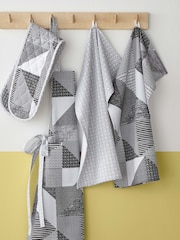 Catherine Lansfield Grey Larsson Geo 100% Cotton Apron - Image 3 of 3