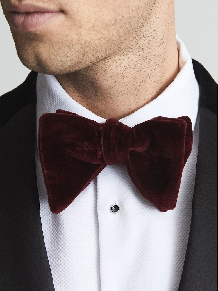 Reiss Burgundy Hike Velvet Bow Tie - Image 4 of 4