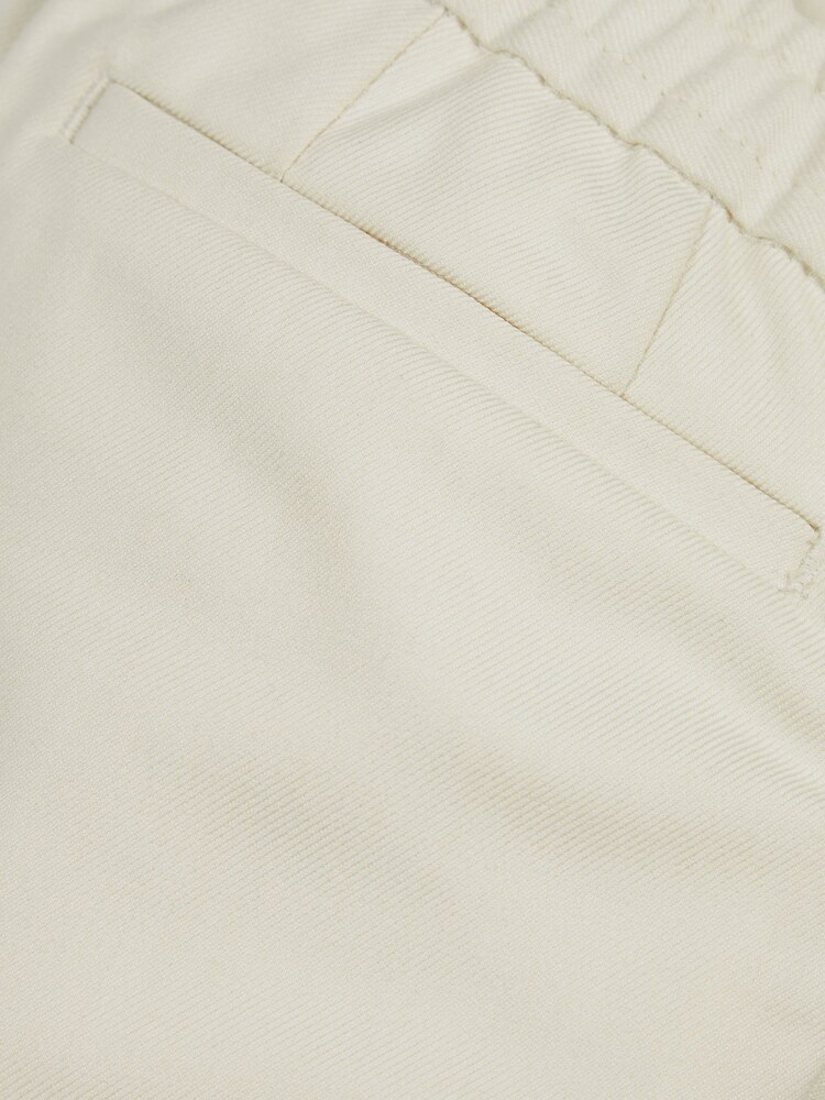 Reiss White Brighton Casual Cropped Tapered Trousers - Image 5 of 5