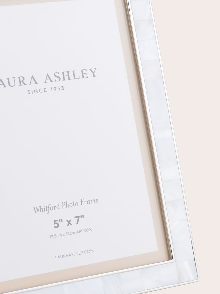 Laura Ashley Chrome Whitford Nickel Plated Picture Frame - Image 5 of 5 Laura Ashley Chrome Whitford Nickel Plated Picture Frame - Image 5 of 5