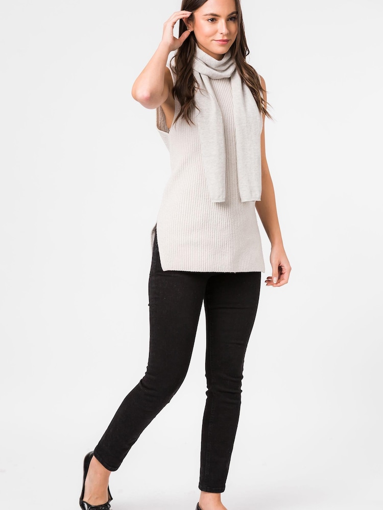 Pure Luxuries London Bristol 100% Merino Wool Scarf - Image 2 of 4