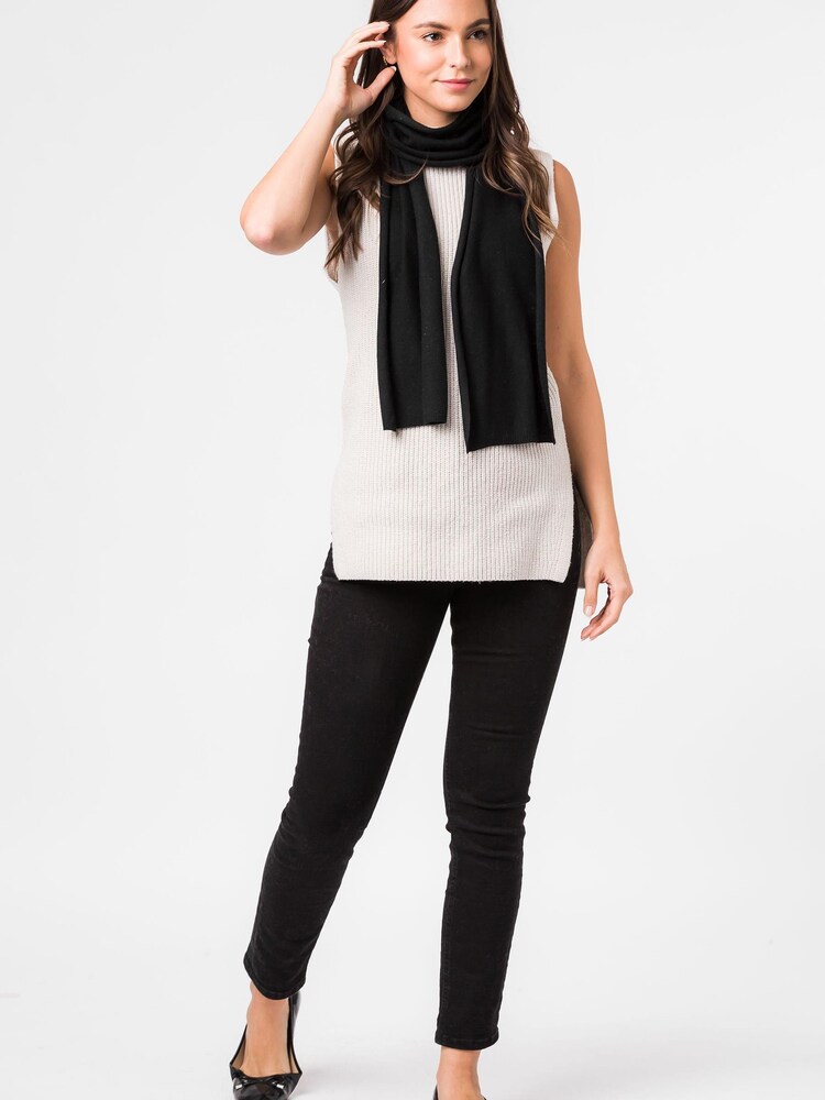 Pure Luxuries London Bristol 100% Merino Wool Scarf - Image 2 of 4