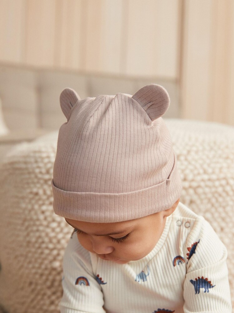 Neutral/Grau gerippt - 3er Pack Beanie-Mützen mit Bärenohren für Babys (0–18 Monate) - Bild 3 von 3 Neutral/Grau gerippt - 3er Pack Beanie-Mützen mit Bärenohren für Babys (0–18 Monate) - Bild 3 von 3