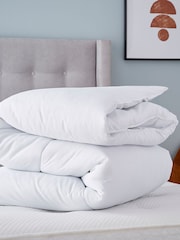 White Silentnight So Snug 13.5 Tog Duvet - Image 3 of 12