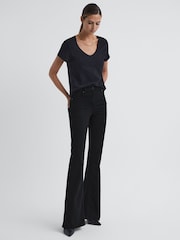 Расклешенные джинсы скинни с завышенной талией Reiss Beau - Image 4 of 5