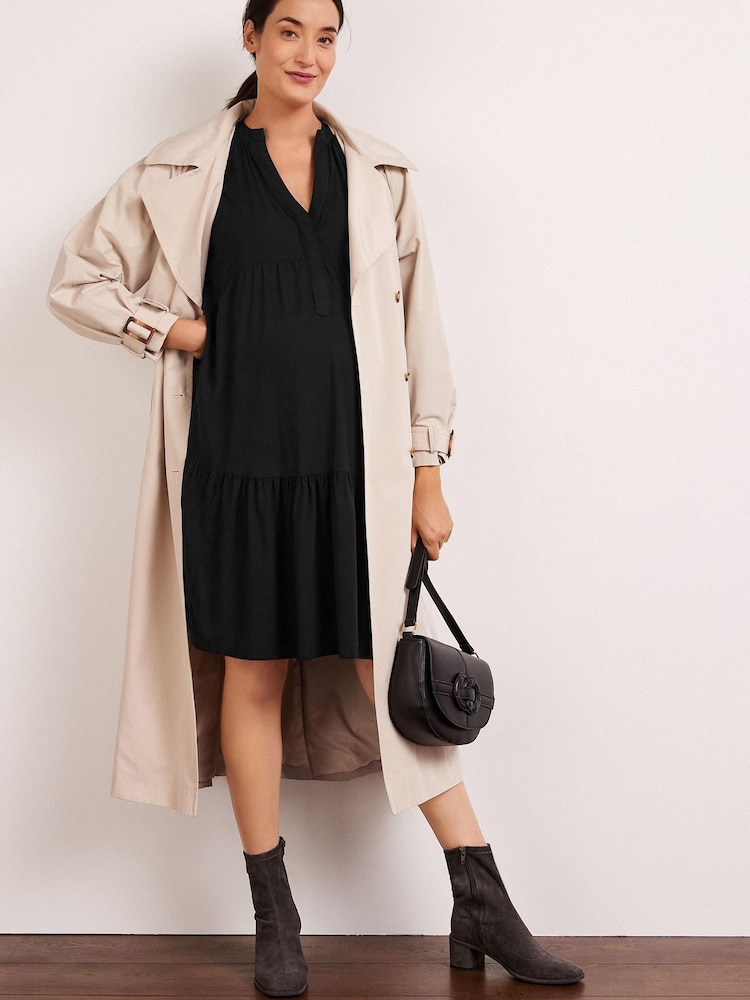 Schwarz - Kleid im Stufenlook (Umstandsmode) - Bild 1 von 5