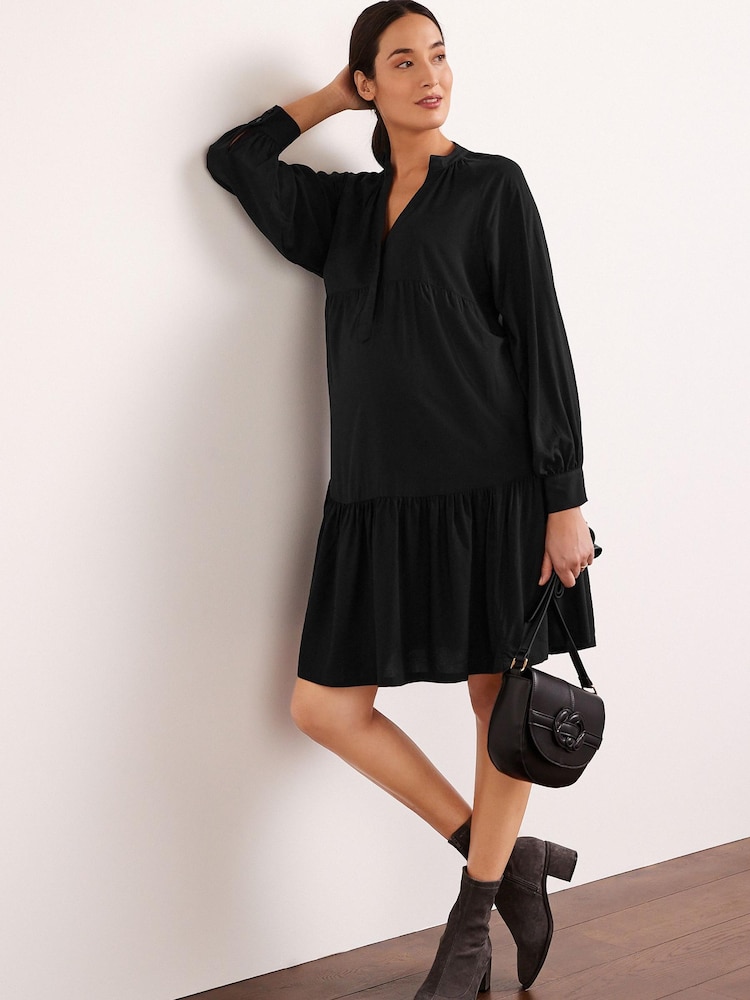 Schwarz - Kleid im Stufenlook (Umstandsmode) - Bild 2 von 5
