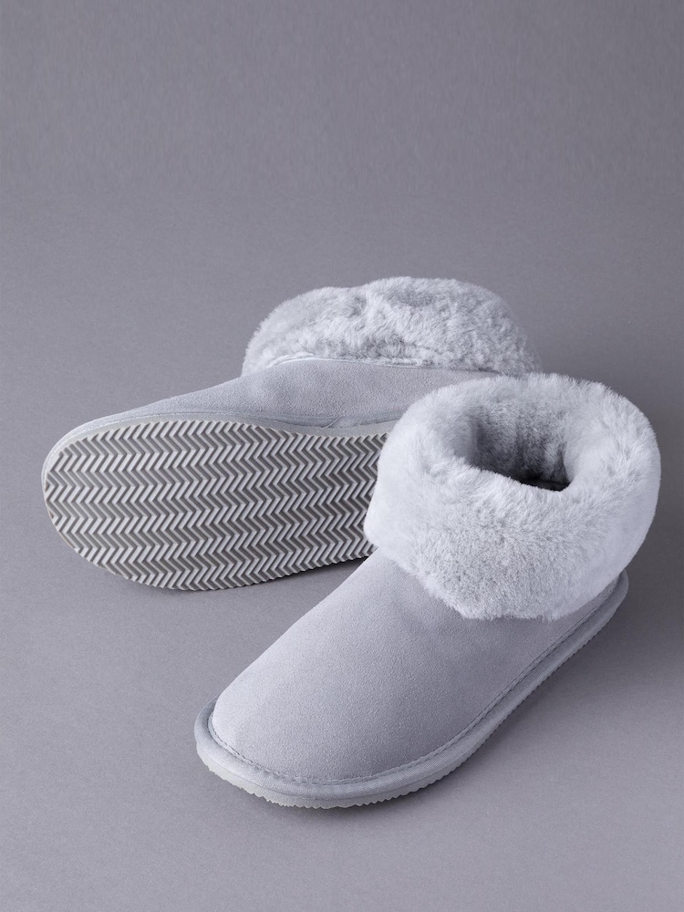 Lakeland Leather Light Grey Ladies Sheepskin Boots Slippers - Image 2 of 5