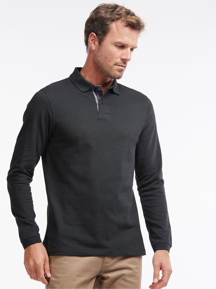 Zwart - Barbour® 100% katoenen onmisbaar sport-poloshirt met lange mouwen - Image 1 of 8