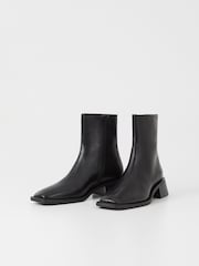 Vagabond Shoemakers Blanca Plain Ankle Black Boots - Image 2 of 3