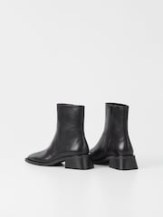 Vagabond Shoemakers Blanca Plain Ankle Black Boots - Image 3 of 3