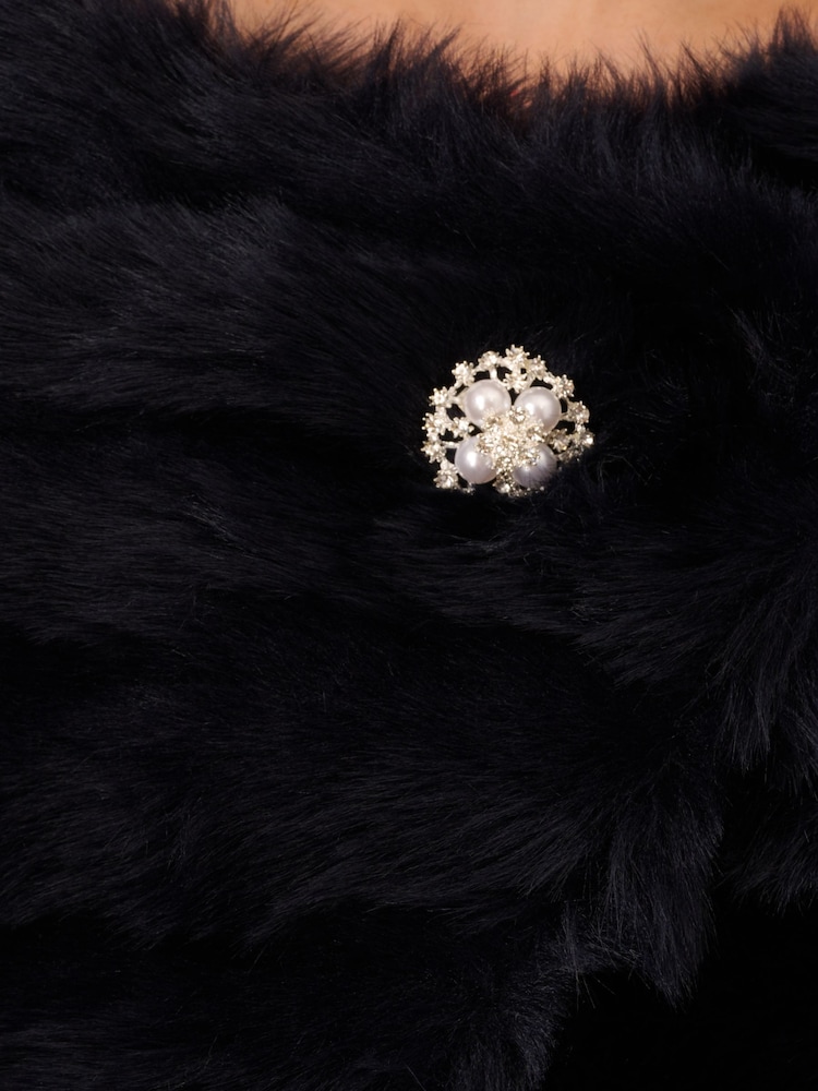 Adrianna Papell Blue Faux Fur Brooch Coverup - Image 5 of 6