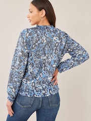 Blau mit Animal Print - Bequemer Rundhalspullover - Bild 2 von 4
