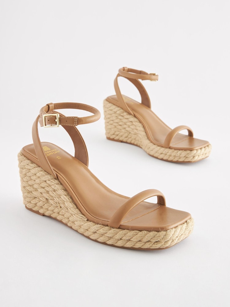 Camel - Forever Comfort® Espadrilles mit Keilabsatz und eckiger Zehenpartie - Bild 2 von 6 Camel - Forever Comfort® Espadrilles mit Keilabsatz und eckiger Zehenpartie - Bild 2 von 6