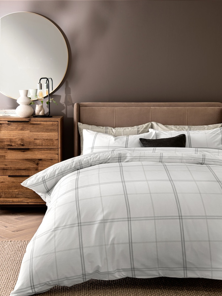 2 Pack Natural Beige/White Check Reversible Duvet Cover and Pillowcase Set - Image 3 of 9