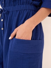 Marineblau/blau - Overall aus Baumwolle in Knitteroptik - Bild 6 von 8