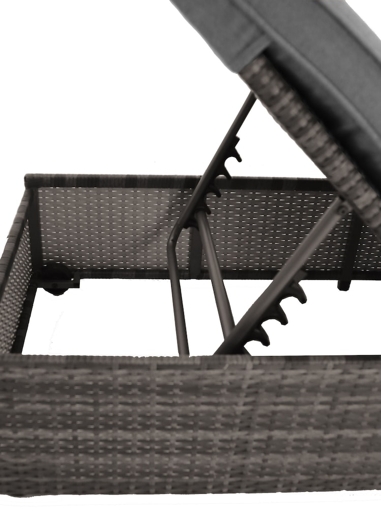 Charles Bentley Grey Garden Rattan Sun Lounger - Image 4 of 4